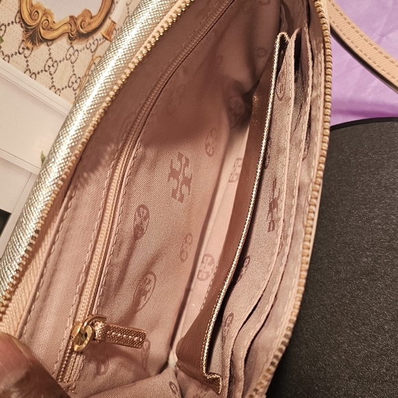 Tory Burch Rose Gold Saffiano Leather Colorblock Metallic Wristlet - Picture 13 of 17